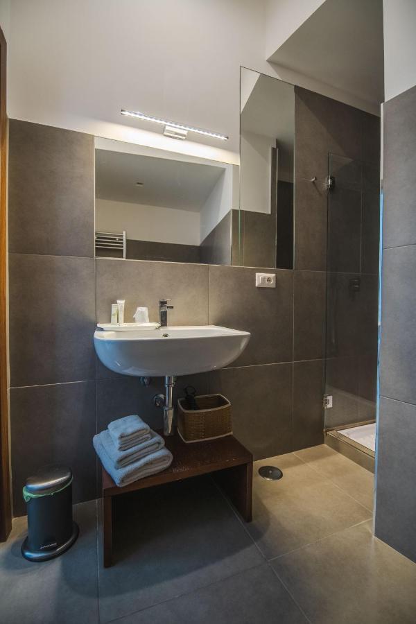 Arco Dei Pinto Bed & Breakfast Салерно Екстериор снимка